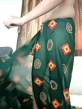 Snapshot of _surbhi_ chatting on 10/09/25, 04:43 surbhi online show from 10/09/25, 04:43