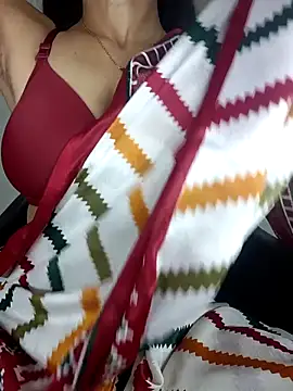 Snapshot of _surbhi_ chatting on 03/07/26, 03:58 surbhi online show from 03/07/26, 03:58