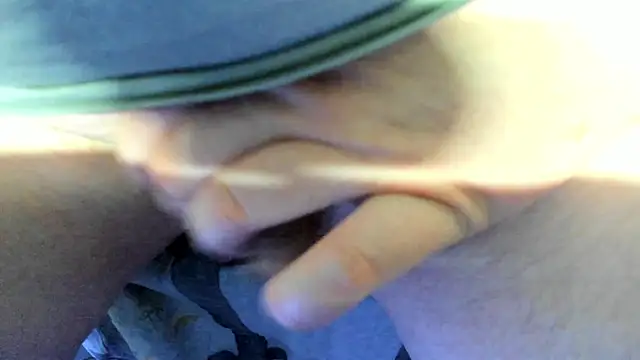 Snapshot of Big_Andiy chatting on 12/20/25, 03:24 Big Andiy online show from 12/20/25, 03:24