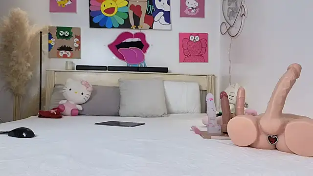 lyoun7 online show from 10/20/25, 01:50