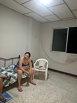 DanelyLopez online show from 12/01/25, 01:21