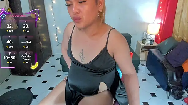 Snapshot of ivyDvil05 chatting on 03/14/26, 12:10 ivyDvil05 online show from 03/14/26, 12:10