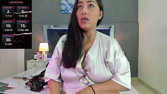 Lauralove 69 online show from 03/02/26, 08:59