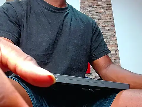 ammy Ger1 online show from 10/18/25, 01:30