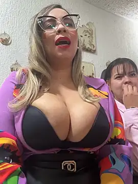 Snapshot of jademoomsm chatting on 03/13/26, 11:33 jademoomsm online show from 03/13/26, 11:33