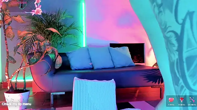 Megan inked online show from 10/25/25, 03:25