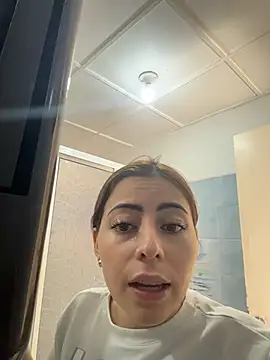 LilaSuni online show from 12/15/25, 02:32