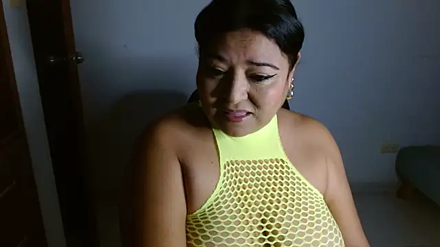 mariemiller19 online show from 09/19/25, 05:53