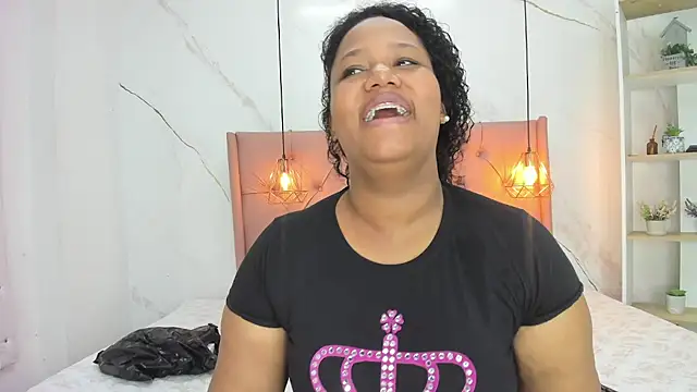 Belle Brunette online show from 04/12/26, 12:54