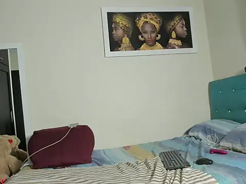 Snapshot of megan-hotxx chatting on 12/22/25, 04:42 megan-hotxx online show from 12/22/25, 04:42