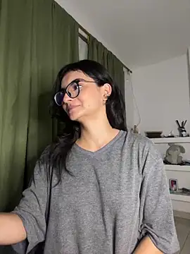 Snapshot of Cat2525 chatting on 01/15/25, 01:34 Cat2525 online show from 01/15/25, 01:34