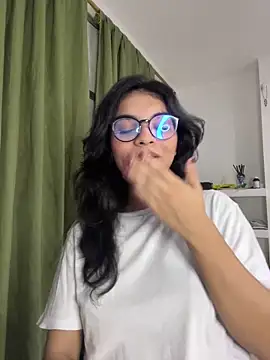 Snapshot of Cat2525 chatting on 01/26/25, 02:45 Cat2525 online show from 01/26/25, 02:45