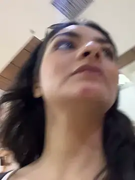 Snapshot of Cat2525 chatting on 03/02/25, 06:08 Cat2525 online show from 03/02/25, 06:08