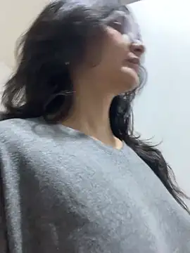 Snapshot of Cat2525 chatting on 03/20/25, 04:29 Cat2525 online show from 03/20/25, 04:29