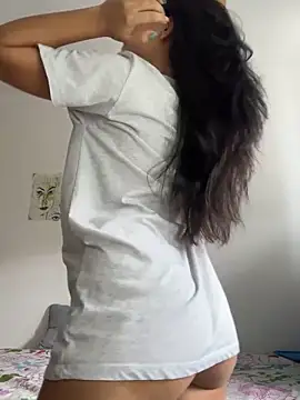 Snapshot of Cat2525 chatting on 09/19/25, 07:25 Cat2525 online show from 09/19/25, 07:25