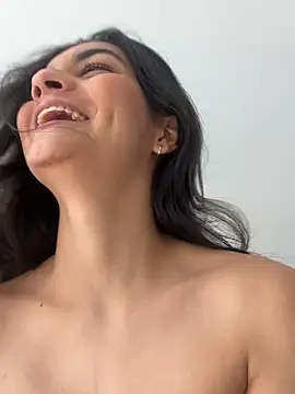 Snapshot of Cat2525 chatting on 10/27/25, 06:45 Cat2525 online show from 10/27/25, 06:45