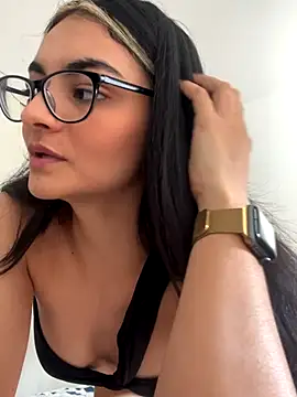 Snapshot of Cat2525 chatting on 11/21/25, 09:02 Cat2525 online show from 11/21/25, 09:02