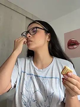 Cat2525 online show from 02/08/26, 09:07