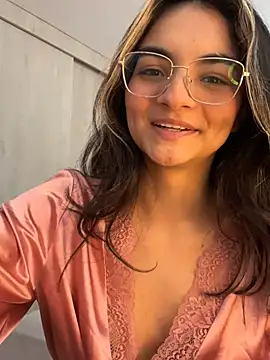 Snapshot of Cat2525 chatting on 03/11/26, 07:20 Cat2525 online show from 03/11/26, 07:20