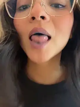 Snapshot of Cat2525 chatting on 03/15/26, 10:05 Cat2525 online show from 03/15/26, 10:05