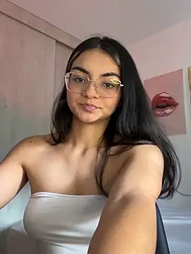 Snapshot of Cat2525 chatting on 03/20/26, 09:30 Cat2525 online show from 03/20/26, 09:30