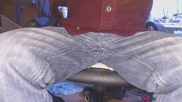 Snapshot of cullender@xh chatting on 12/02/24, 01:46 cullenderxh online show from 12/02/24, 01:46