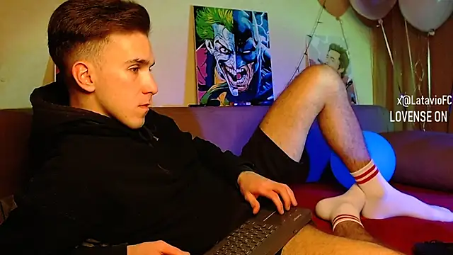 Midnighter  online show from 12/07/24, 05:59