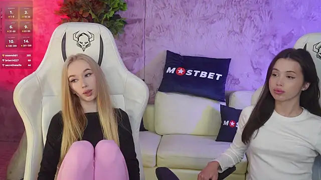 Snapshot of Amelia_Blaze chatting on 12/16/24, 07:32 Amelia Blaze online show from 12/16/24, 07:32