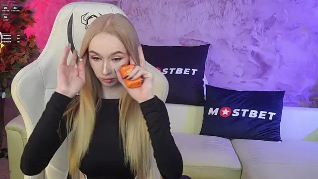 Snapshot of Amelia_Blaze chatting on 12/16/24, 10:45 Amelia Blaze online show from 12/16/24, 10:45