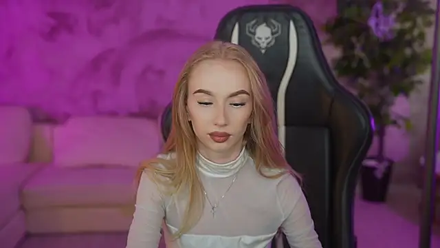 Snapshot of Amelia_Blaze chatting on 02/12/25, 07:55 Amelia Blaze online show from 02/12/25, 07:55