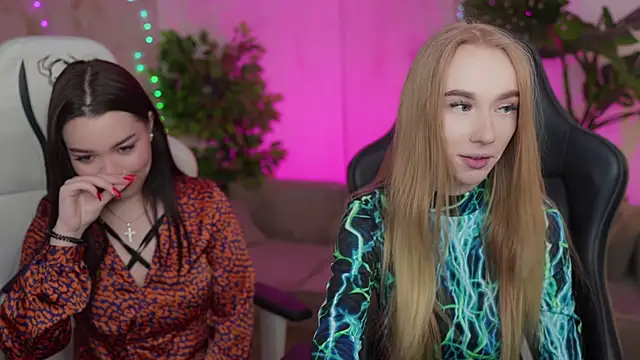 Snapshot of Amelia_Blaze chatting on 02/14/25, 07:59 Amelia Blaze online show from 02/14/25, 07:59