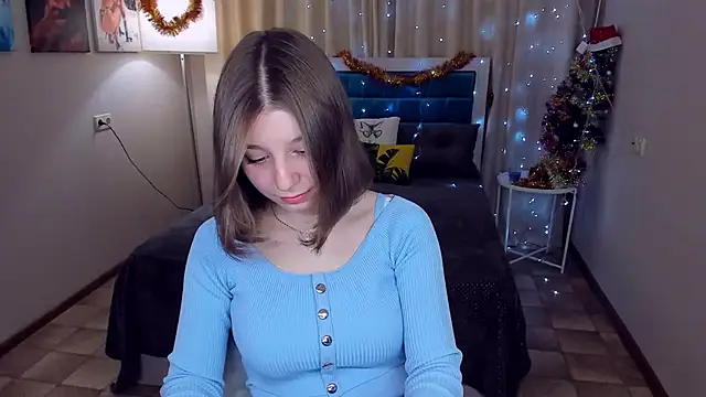 RinaMoore online show from 01/18/25, 10:17