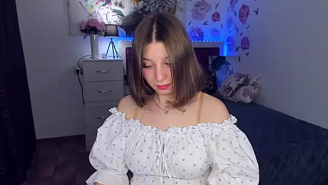 RinaMoore online show from 02/09/25, 02:50