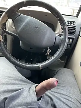 Snapshot of Dakku_69 chatting on 12/19/25, 06:31 Dakku 69 online show from 12/19/25, 06:31