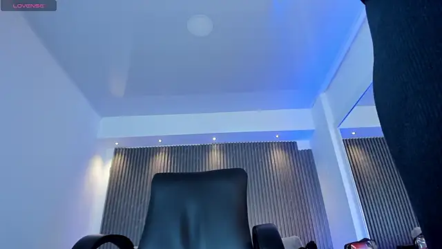 charlottewhitte online show from 01/07/26, 11:23