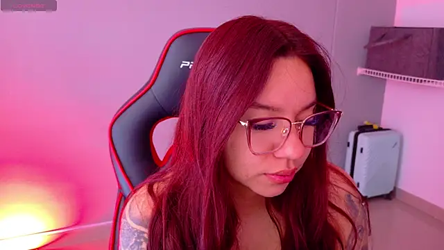 Snapshot of samantha_tattu chatting on 05/01/26, 01:59 samantha tattu online show from 05/01/26, 01:59