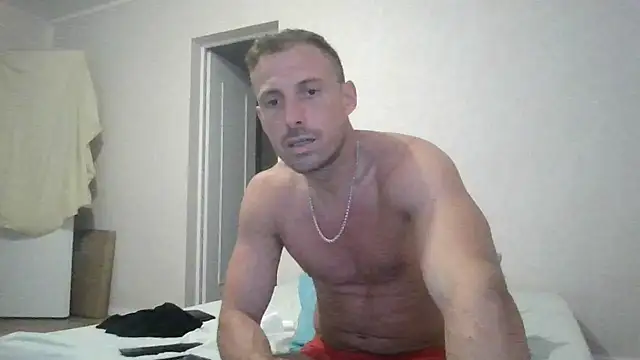 Snapshot of sebcucold chatting on 05/03/26, 10:05 sebcucold online show from 05/03/26, 10:05