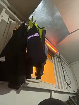 Snapshot of mustican422 chatting on 01/28/25, 07:42 mustican422 online show from 01/28/25, 07:42