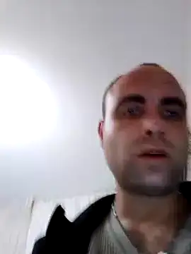 Snapshot of mustican422 chatting on 02/05/25, 04:58 mustican422 online show from 02/05/25, 04:58