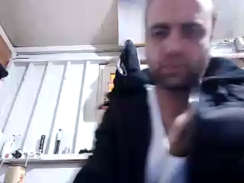 Snapshot of mustican422 chatting on 02/28/25, 10:39 mustican422 online show from 02/28/25, 10:39