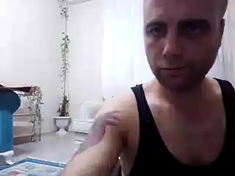 Snapshot of mustican422 chatting on 03/05/25, 04:02 mustican422 online show from 03/05/25, 04:02