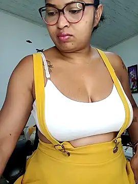 chalohott online show from 02/01/25, 09:32