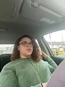 QueenNuttCollector online show from 03/16/25, 10:42