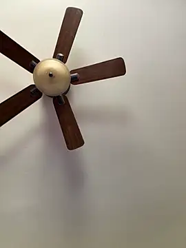 Snapshot of QueenNuttCollector chatting on 04/10/26, 05:50 QueenNuttCollector online show from 04/10/26, 05:50