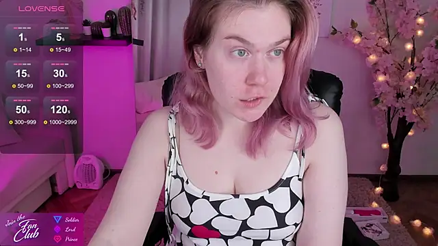 Snapshot of Nancy_Sun_ chatting on 12/06/24, 11:11 Nancy Sun  online show from 12/06/24, 11:11