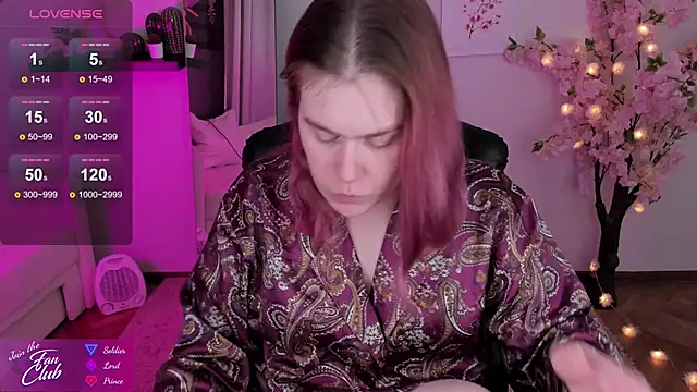 Snapshot of Nancy_Sun_ chatting on 12/12/24, 06:10 Nancy Sun  online show from 12/12/24, 06:10