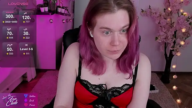 Snapshot of Nancy_Sun_ chatting on 12/30/24, 02:19 Nancy Sun  online show from 12/30/24, 02:19