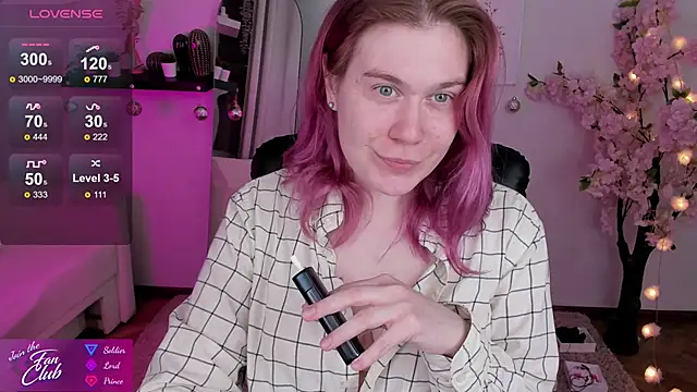 Snapshot of Nancy_Sun_ chatting on 01/03/25, 11:25 Nancy Sun  online show from 01/03/25, 11:25