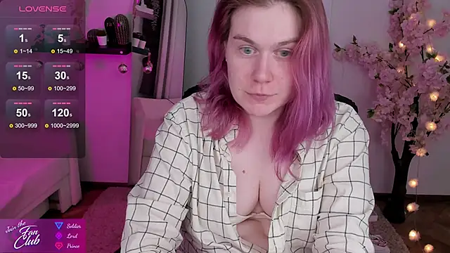 Snapshot of Nancy_Sun_ chatting on 01/03/25, 06:24 Nancy Sun  online show from 01/03/25, 06:24