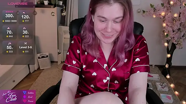 Snapshot of Nancy_Sun_ chatting on 01/10/25, 02:23 Nancy Sun  online show from 01/10/25, 02:23